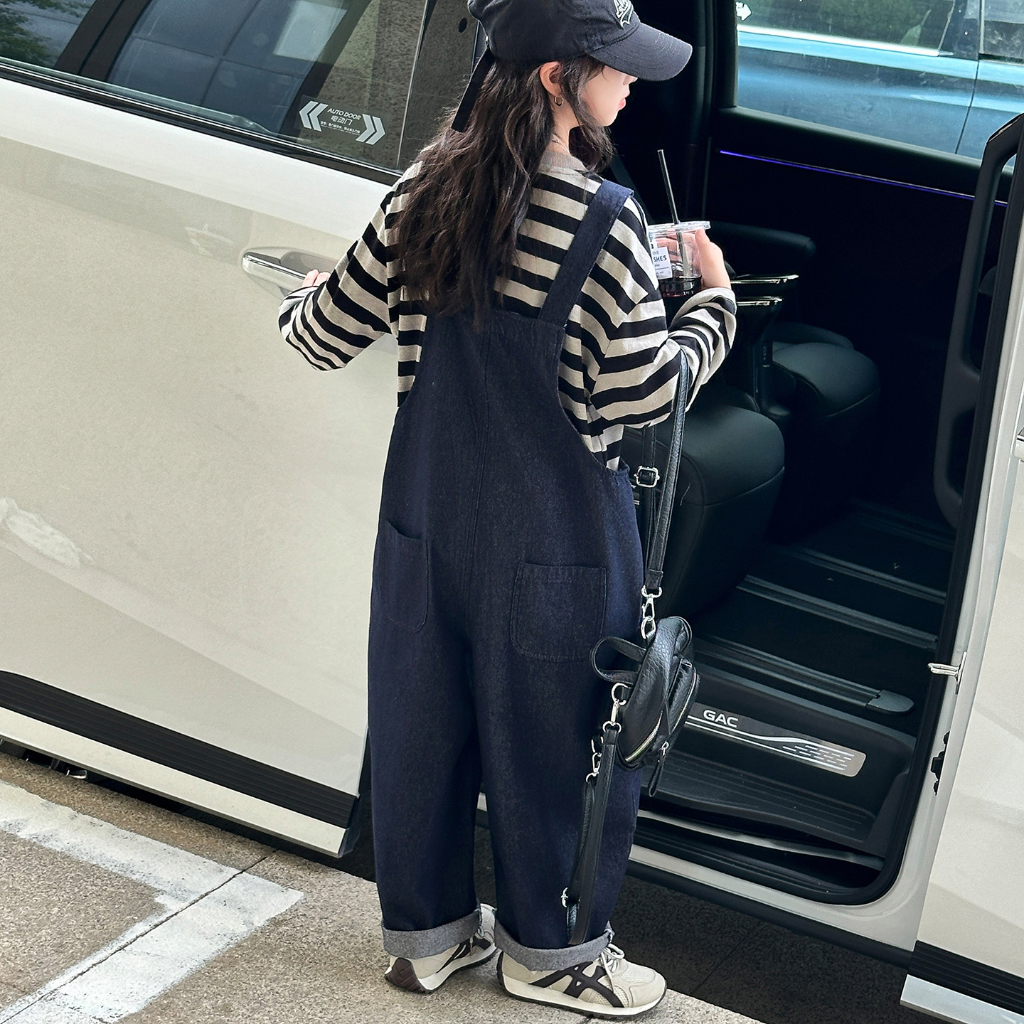 女童背带裤套装2026秋装新款洋气图片