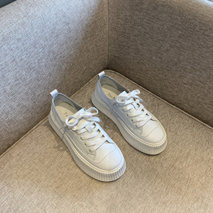 休闲板鞋女鞋2023年新款真皮系带圆头百搭轻便厚底小白鞋女饼干鞋