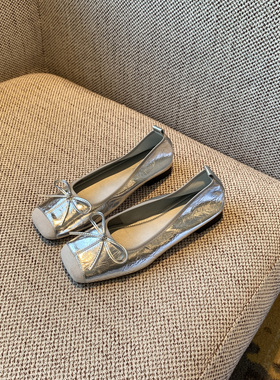 【TFM】2026春季新款银色方头蝴蝶结芭蕾舞平底单鞋女复古奶奶鞋