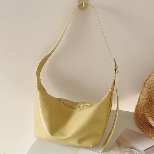 韩国ins马卡龙简约hobo腋下包油蜡质感单肩斜挎包饺子包2025新款