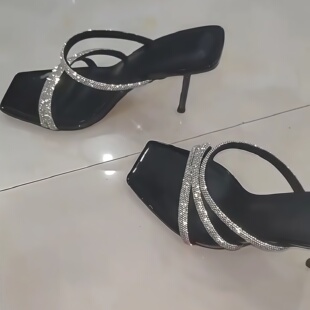 2026新款方头细跟水钻高跟凉鞋杨树林同款网红气质绝美一字带凉拖