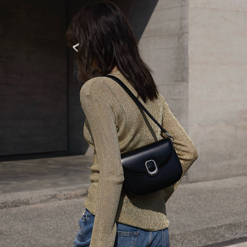 欧尚典真皮半圆马鞍包轻奢高级感单肩斜挎复古腋下包小众休闲女包