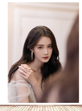 女明星海报李一桐美女写真周边海报定做房间寝室卧室墙贴画