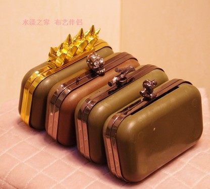 新款大口金盒子，朋克四指戒、骷髅头 树枝头 绳结头枪色16x10