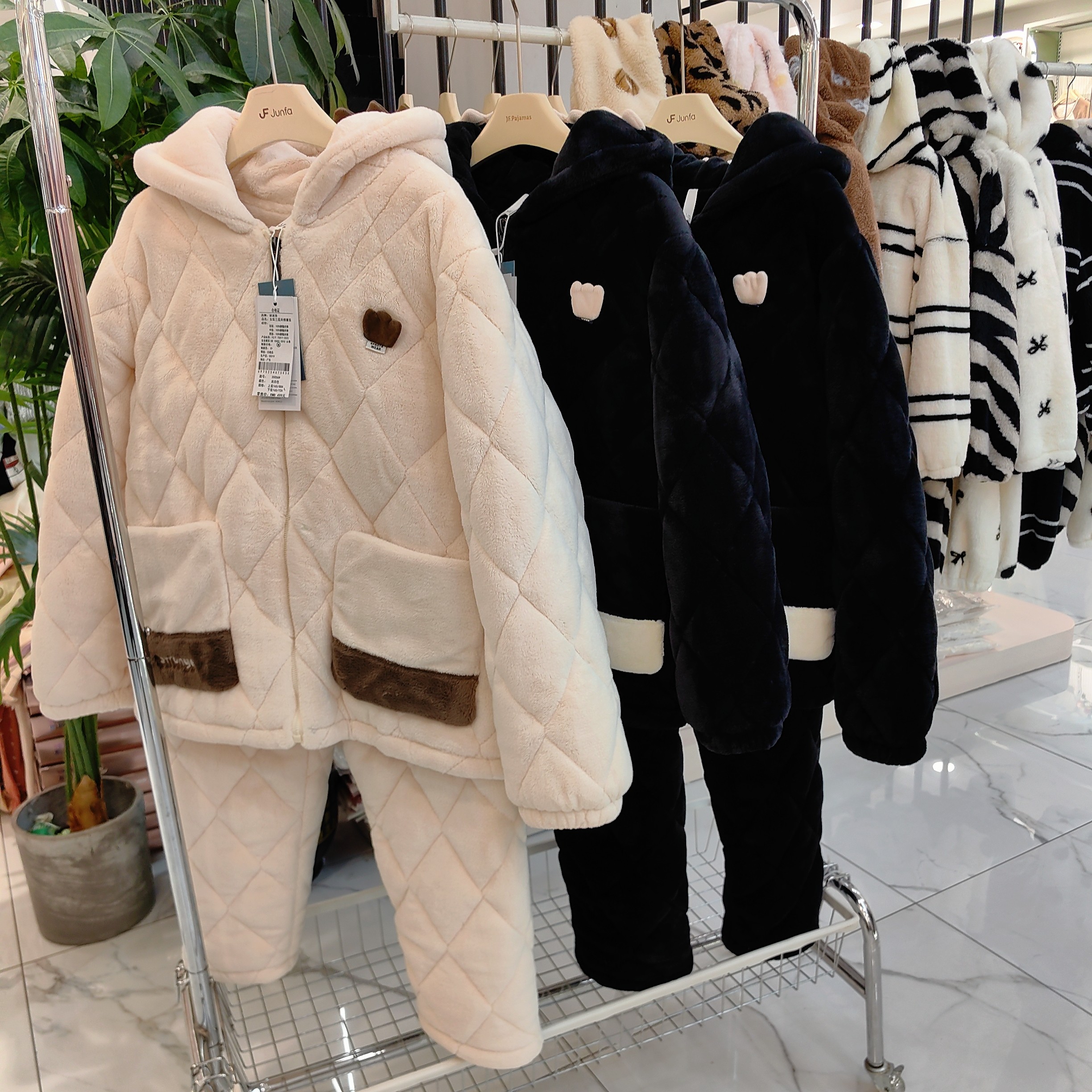 波波洛2025冬天新款珊瑚绒睡衣女情侣加绒加厚三层夹棉男士家居服,女士内衣/男士内衣/家居服,睡衣/家居服套装,淘宝优惠券,粉丝福利购,淘宝优惠卷