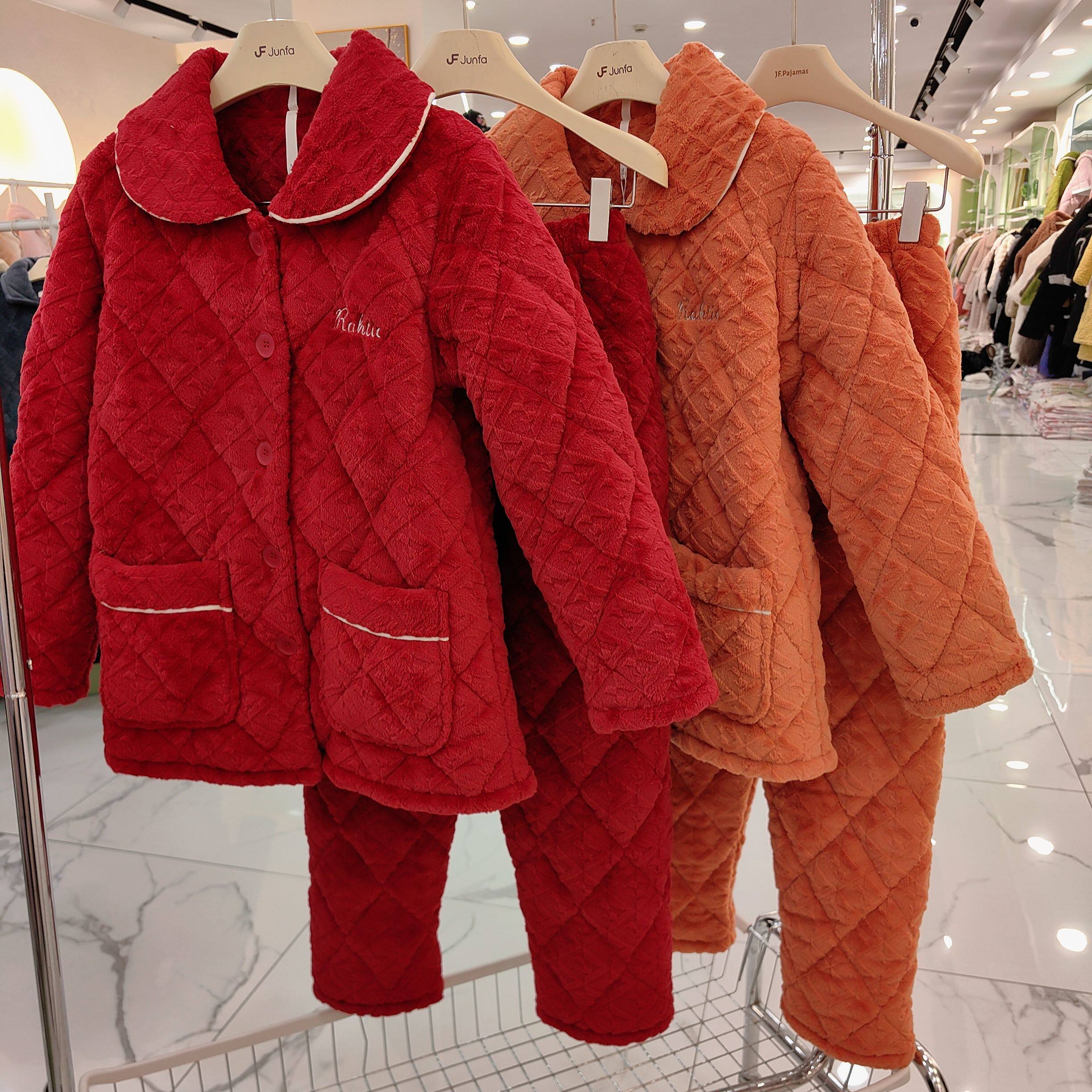 睡衣女士冬季中老年妈妈款牛奶绒三层夹棉袄加厚保暖家居服穗得美
