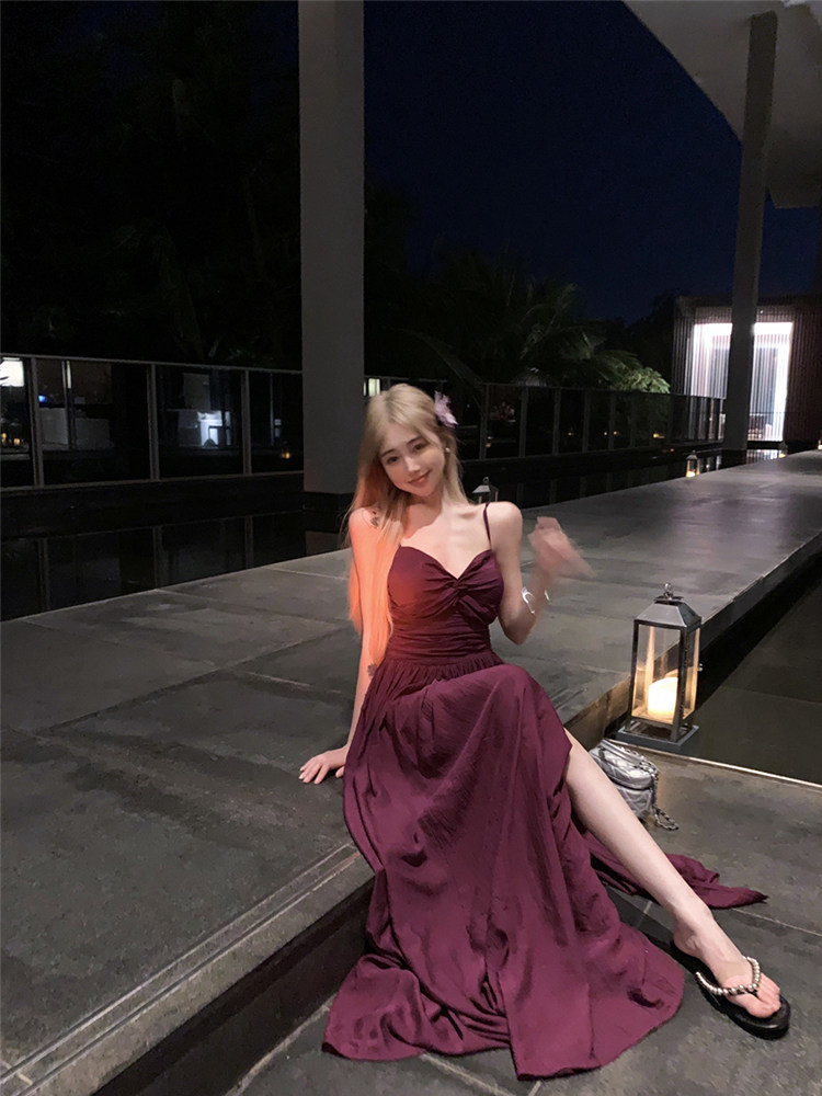 茶歇法式海边度假镂空紫色吊带连衣裙女夏季梨型身材超好看长裙子