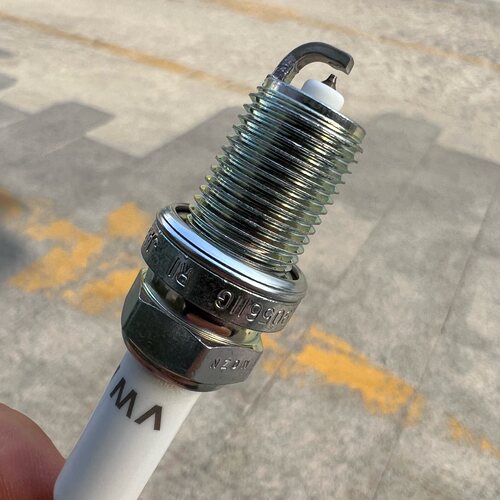 途锐卡宴EA837铱金火花塞