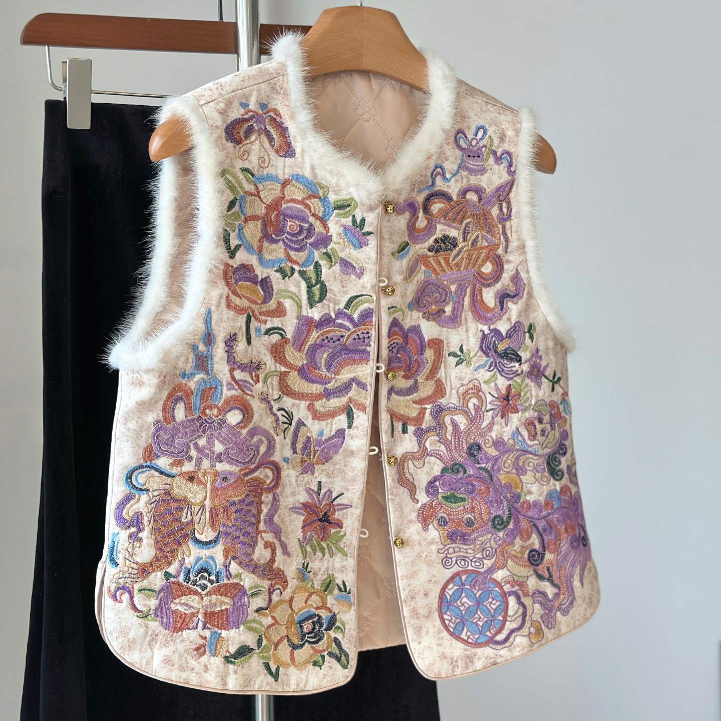 紫色重工印花新中式毛毛马甲夹棉加厚背心日常百搭国风盘扣唐装女