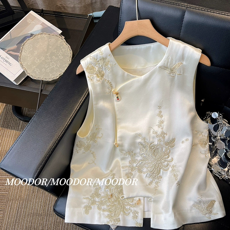 新中式醋酸国风刺绣缎面马甲女