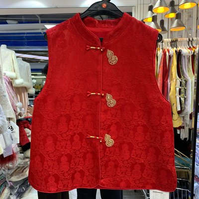 春季设计感国风新年装重工马甲女网红爆款新中式气质洋气立领马甲