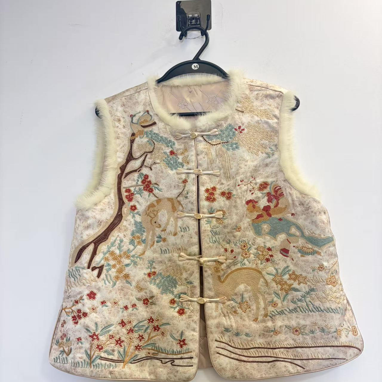 气质时尚高档新中式夹棉马甲2025秋冬新款复古国风保暖显白上衣女