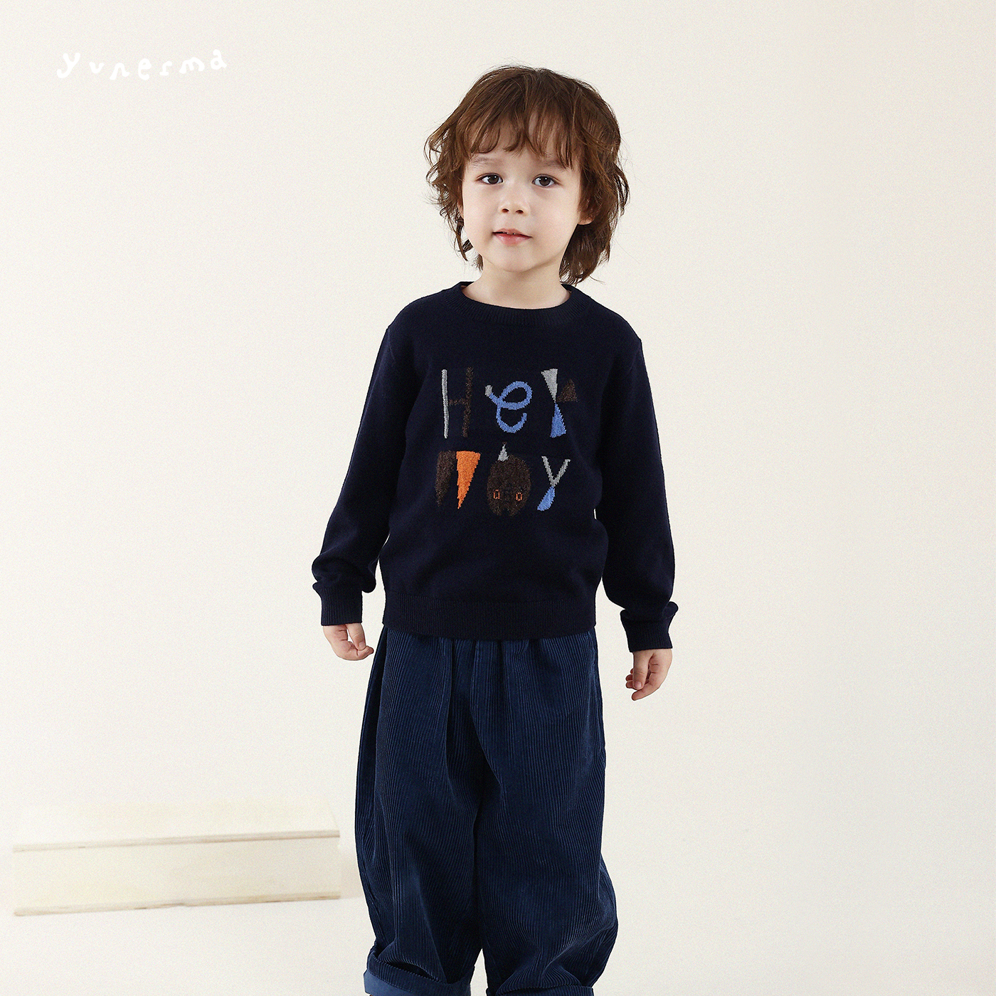 幼儿园绵羊毛混纺卡通套头毛衣