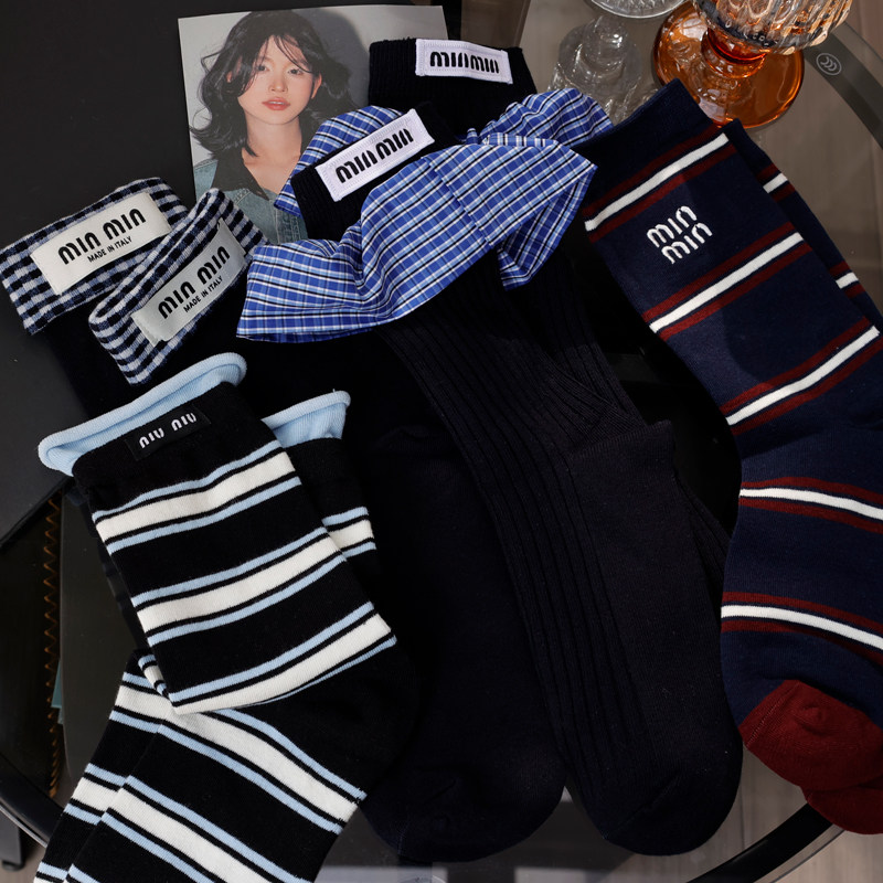 miu里miu气穿搭学院风袜子miu系