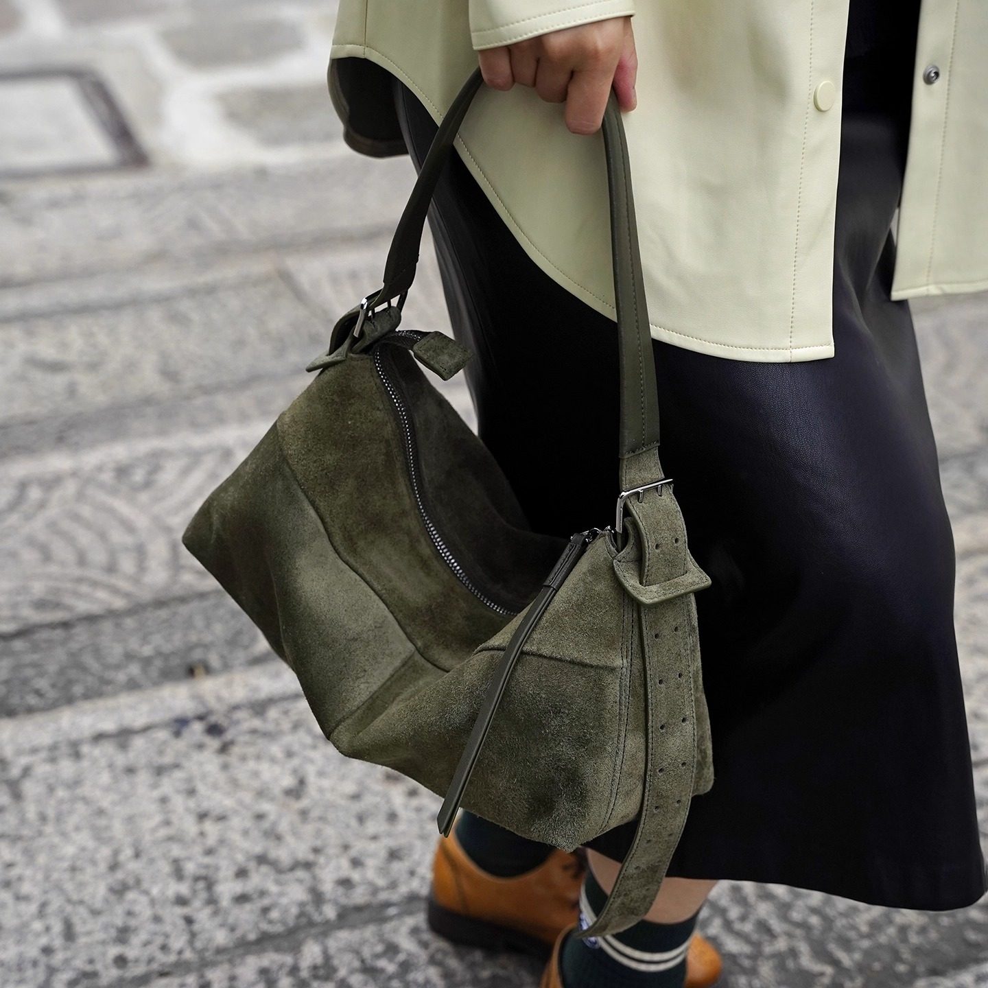 禾二HIR轻复古头层反绒麂皮HOBO腋下单肩斜挎通勤真皮枕头流浪包,箱包皮具/热销女包/男包,腋下包,淘宝优惠券,粉丝福利购,淘宝优惠卷