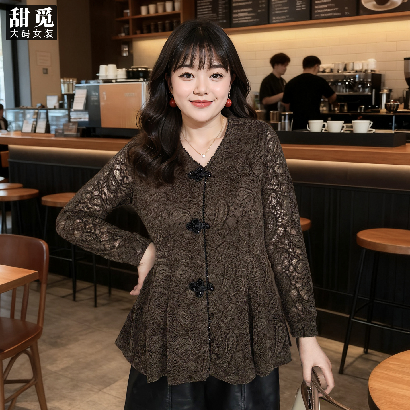 甜觅特大码女装春秋装胖mm300斤重工钉珠新中式盘扣点缀V领蕾丝衫