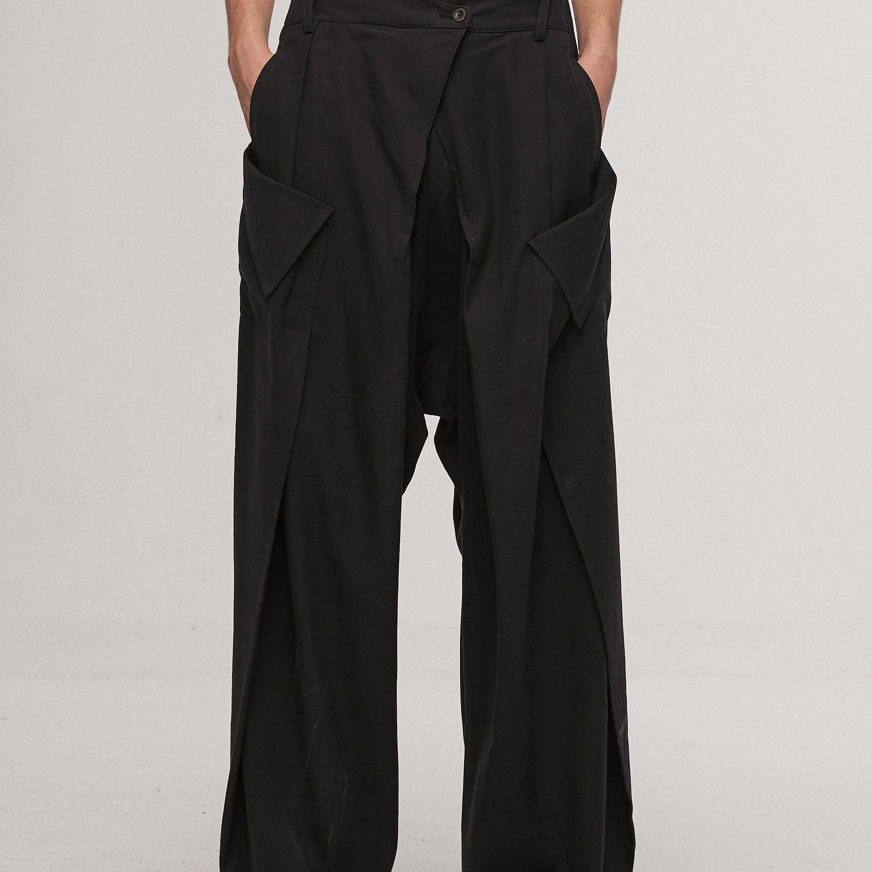 「 凌鸦ILNya 」差池_黑 扉页长裤 莱赛尔微喇阔腿宽松休闲裤