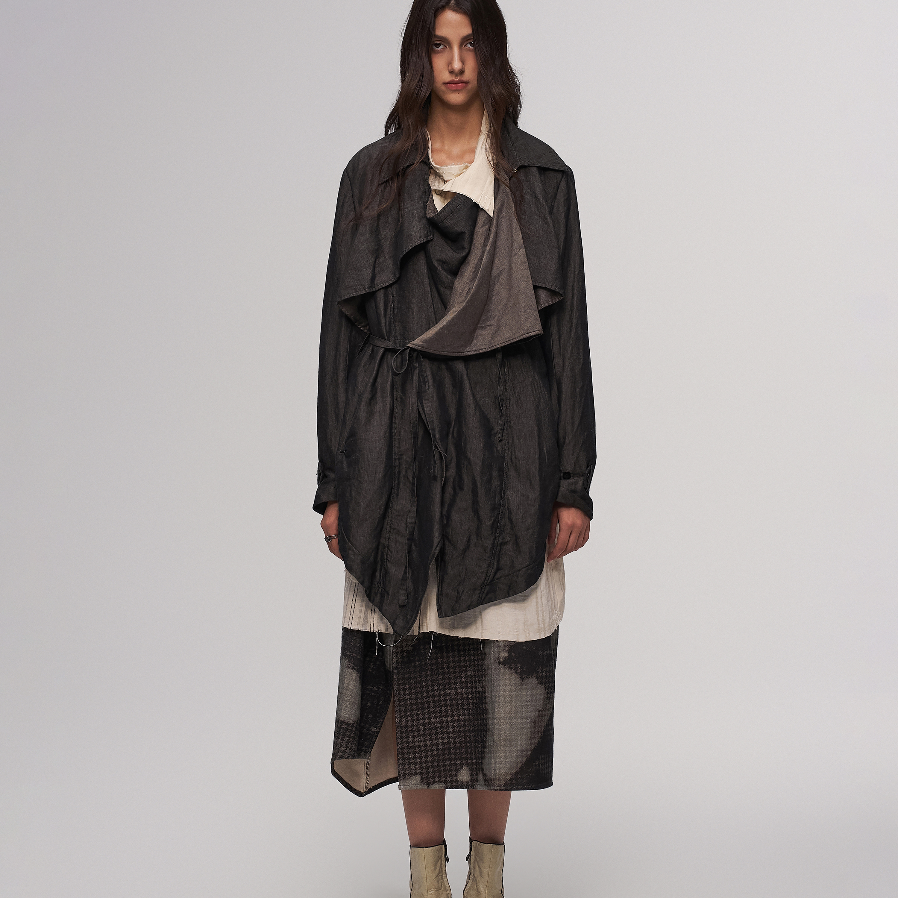 「 凌鸦ILNya 」差池_黑绿 花边抽绳短风衣 棉麻荷叶边短款外套