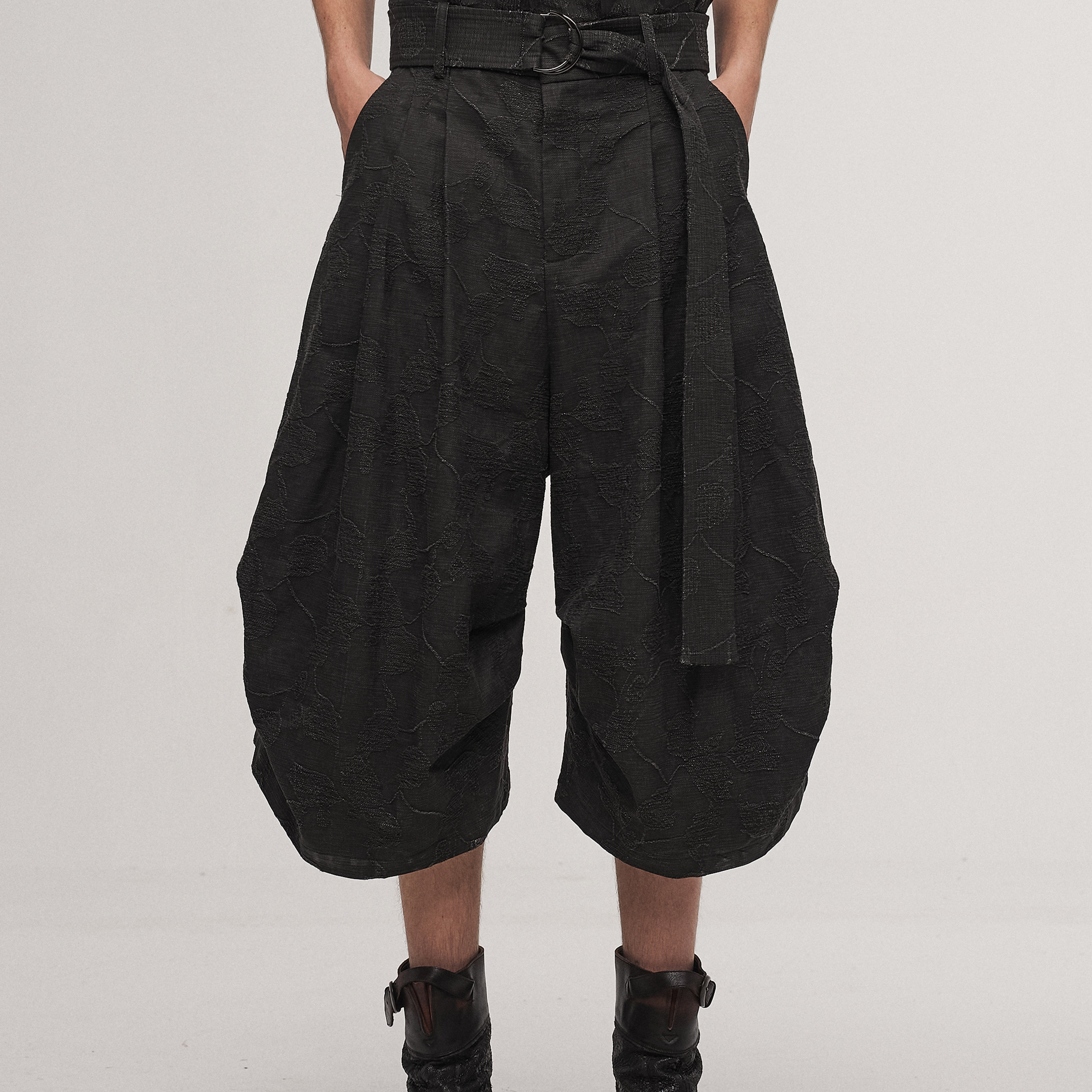 「 凌鸦ILNya 」差池_黑灰 提花花边七分裤 花边纹路宽松灯笼裤