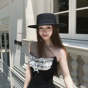 式 SAVAGE 气质纯欲小女人立体撞色花边拼接设计打揽收腰抹胸背心