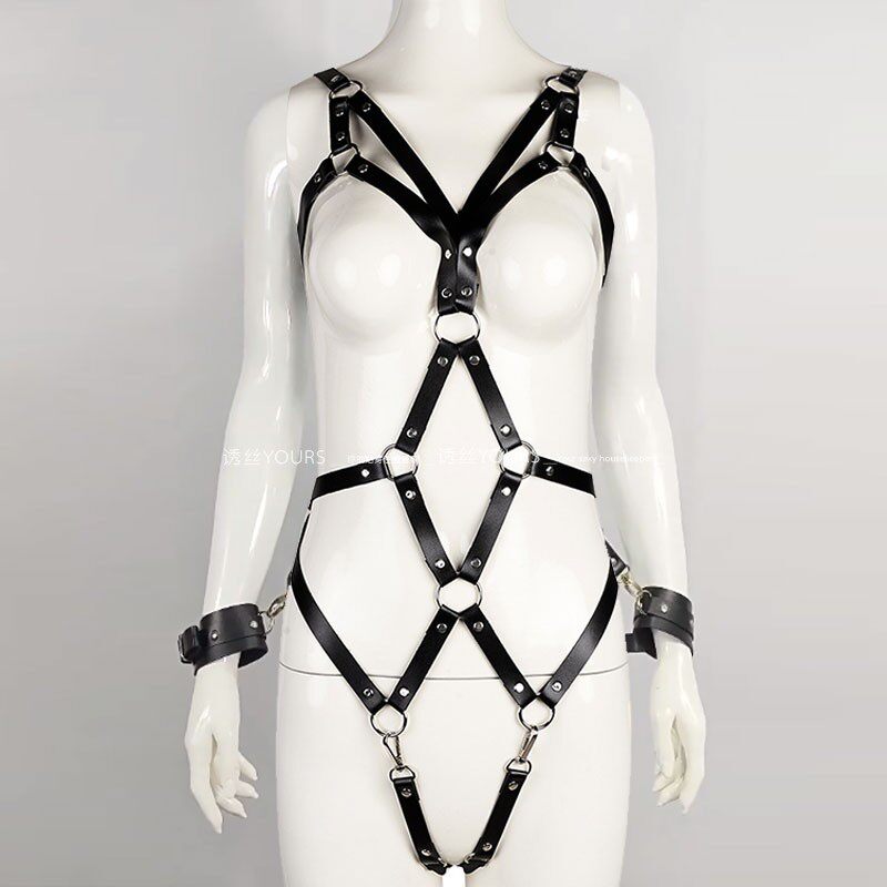 皮革内衣铆钉扣可调节连体背带