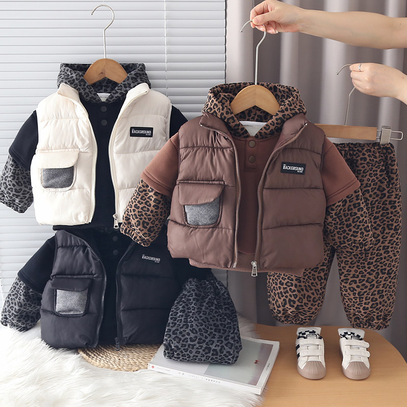 男童冬季套装宝宝加绒加厚洋气马甲三件套小孩棉服卫衣保暖外穿潮