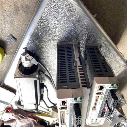 议价驱动+电机LXM23DU07M3X750W上螺丝脚适用