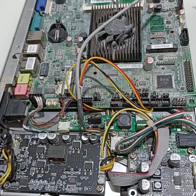 议价工控主板，型号SV1A-13714P，带散热风扇，接口齐全。