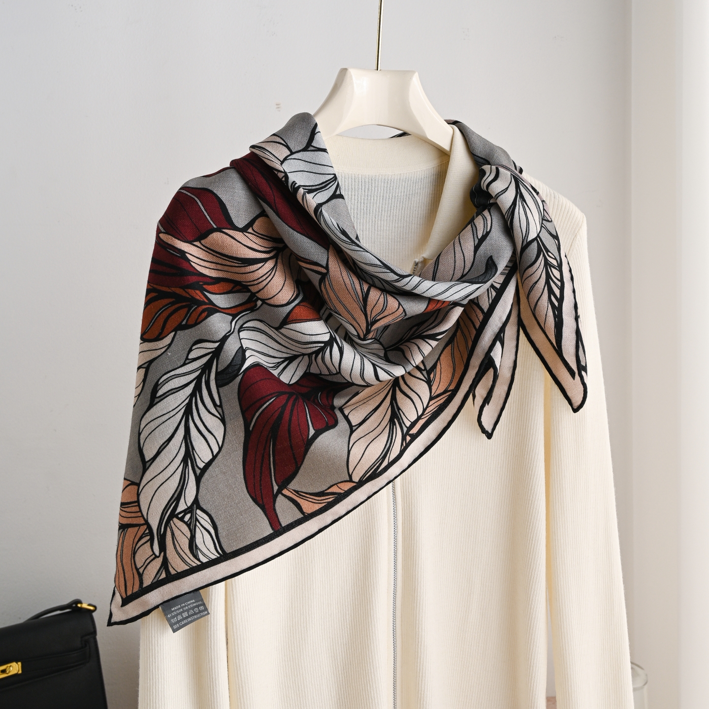 一叶知秋桑蚕丝羊毛方巾彩色树叶双面丝毛围巾秋冬百搭保暖丝巾85