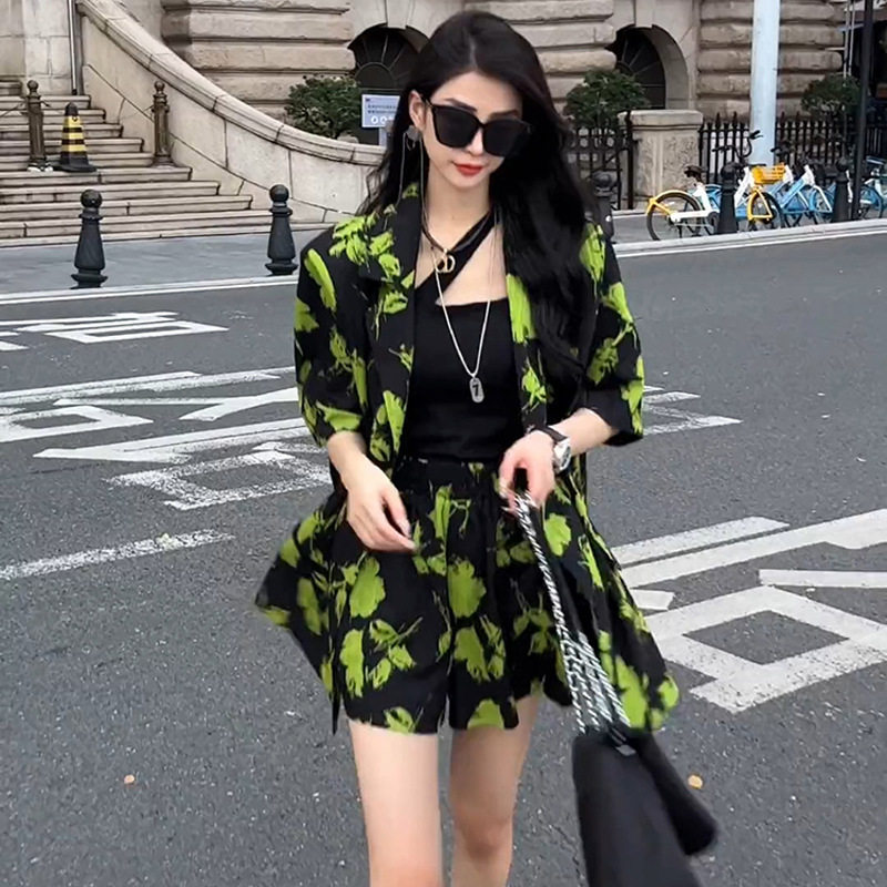 夏季小香风套装女炸街网红高级感休闲运动套装