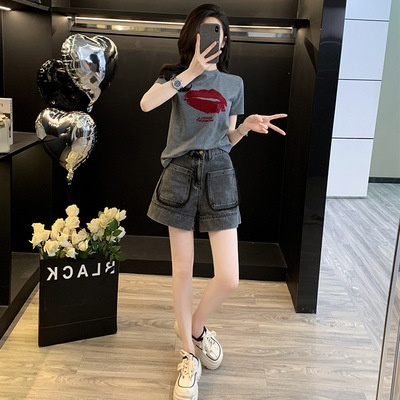 夏季时尚套装女灰色短款红唇短袖上衣高腰休闲牛仔短裤显瘦