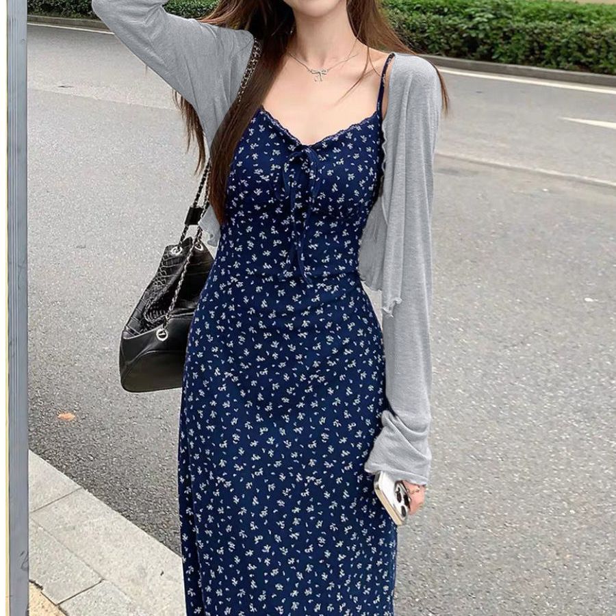 2025新款春夏穿搭一整套连衣裙女夏气质温柔韩版显瘦碎花吊带长裙