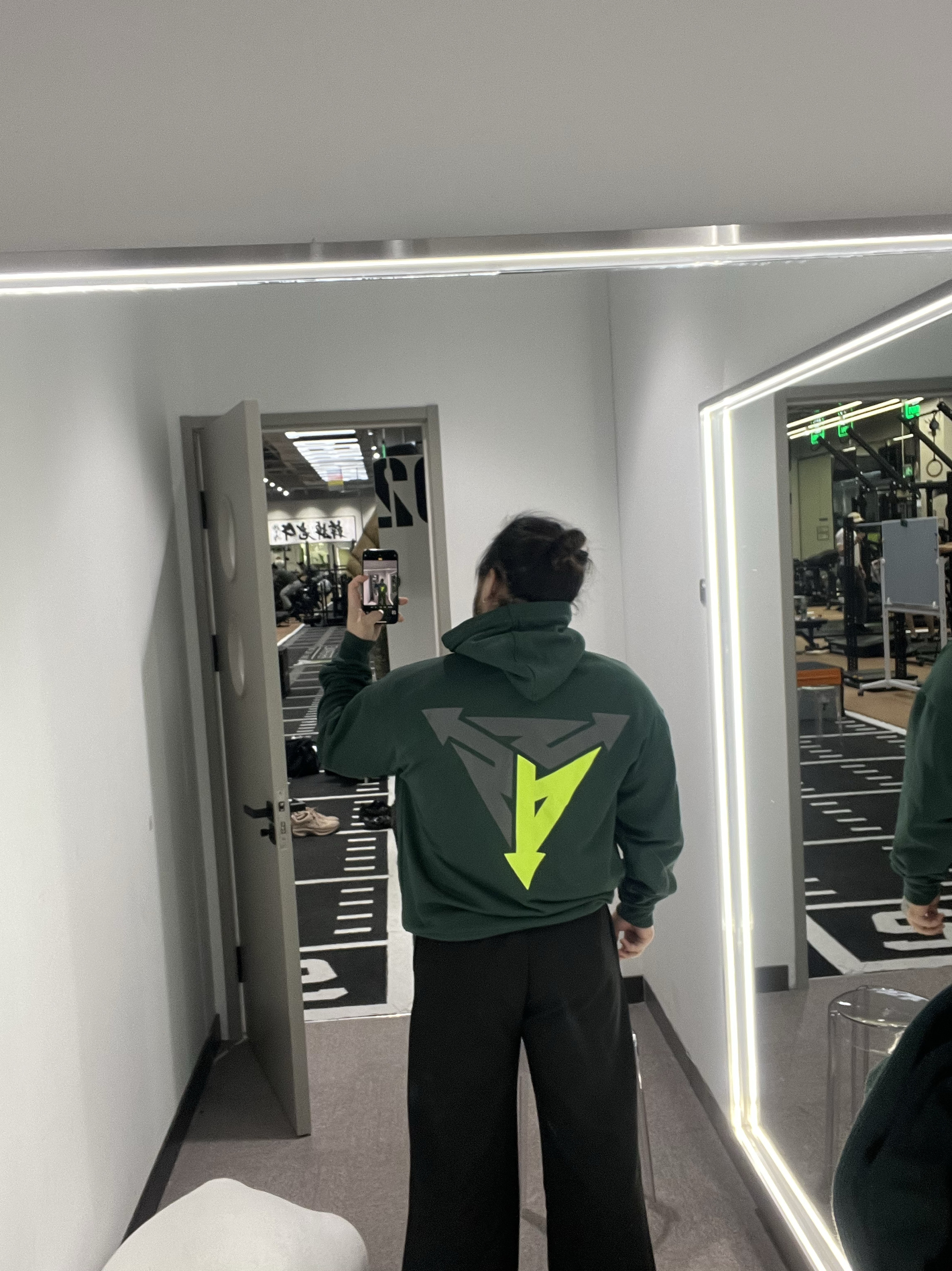 卖完了 仅展示 SSP铁牛运动表现 卫衣