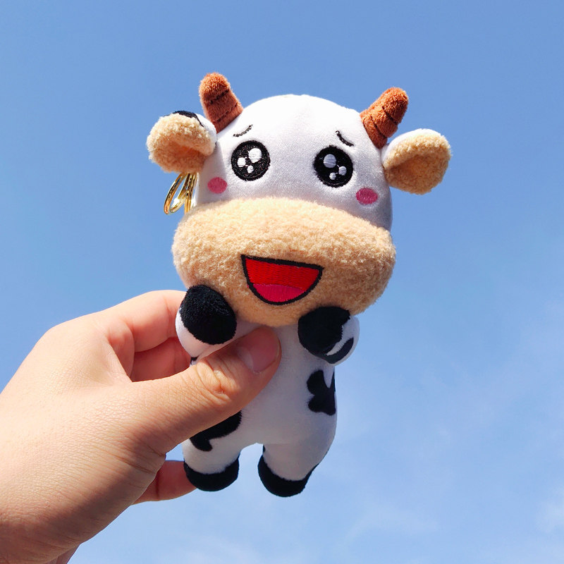 奶牛玩偶书包挂件小牛公仔娃娃可爱钥匙扣牛年吉祥物毛绒玩具女生