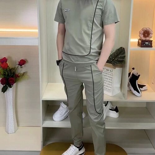 夏季男款冰丝速干套装超薄冰丝面料轻薄短袖裤子运动休闲两件套潮