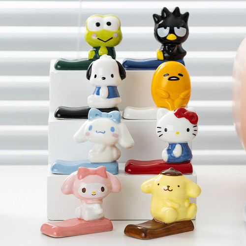 HelloKitty陶瓷桌面小摆件钢笔架