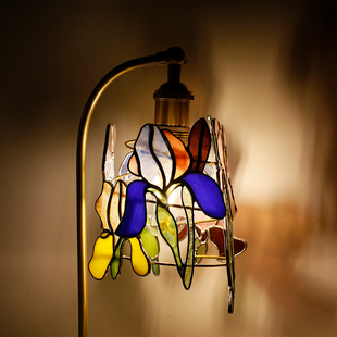 家居饰品鸢尾花 饰台灯简约现代调光氛围灯 那儿nar 彩色玻璃装