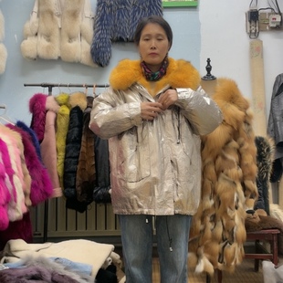 2025新款皮草外套女短款连帽加厚保暖时尚百搭显瘦