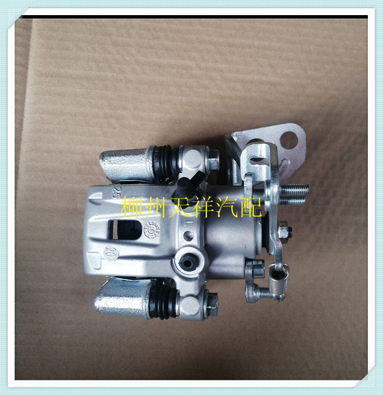 宝骏E100 E200后制动碟总成刹车卡钳总成带刹车片后刹车分泵总成