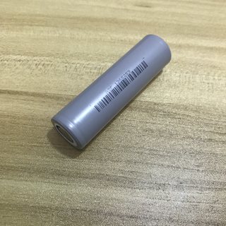 BAK平头18650锂离子动力电池 2400mAh 强光手电筒充电锂电池3.7v