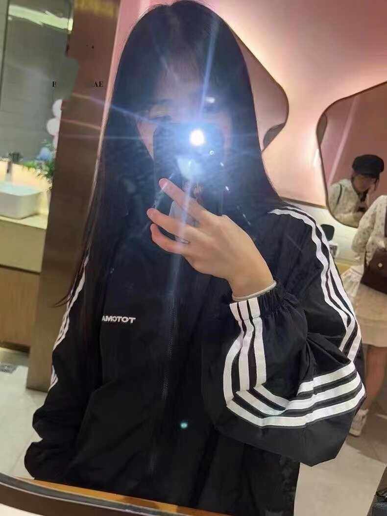 三条杆外套女款2024新款夏季薄款户外宽松防晒服连帽冲锋衣外套女
