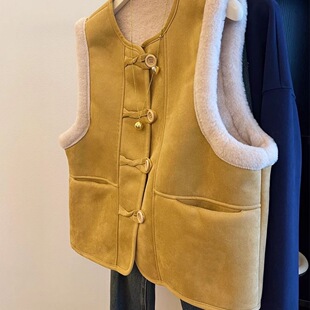 秋冬季 盘扣设计感叠穿背心外套国风马甲 保暖皮毛一体马甲2026新款