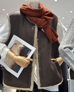 仿羊羔毛马甲女秋冬新款2025爆款皮毛一体坎肩加绒加厚外穿背心潮