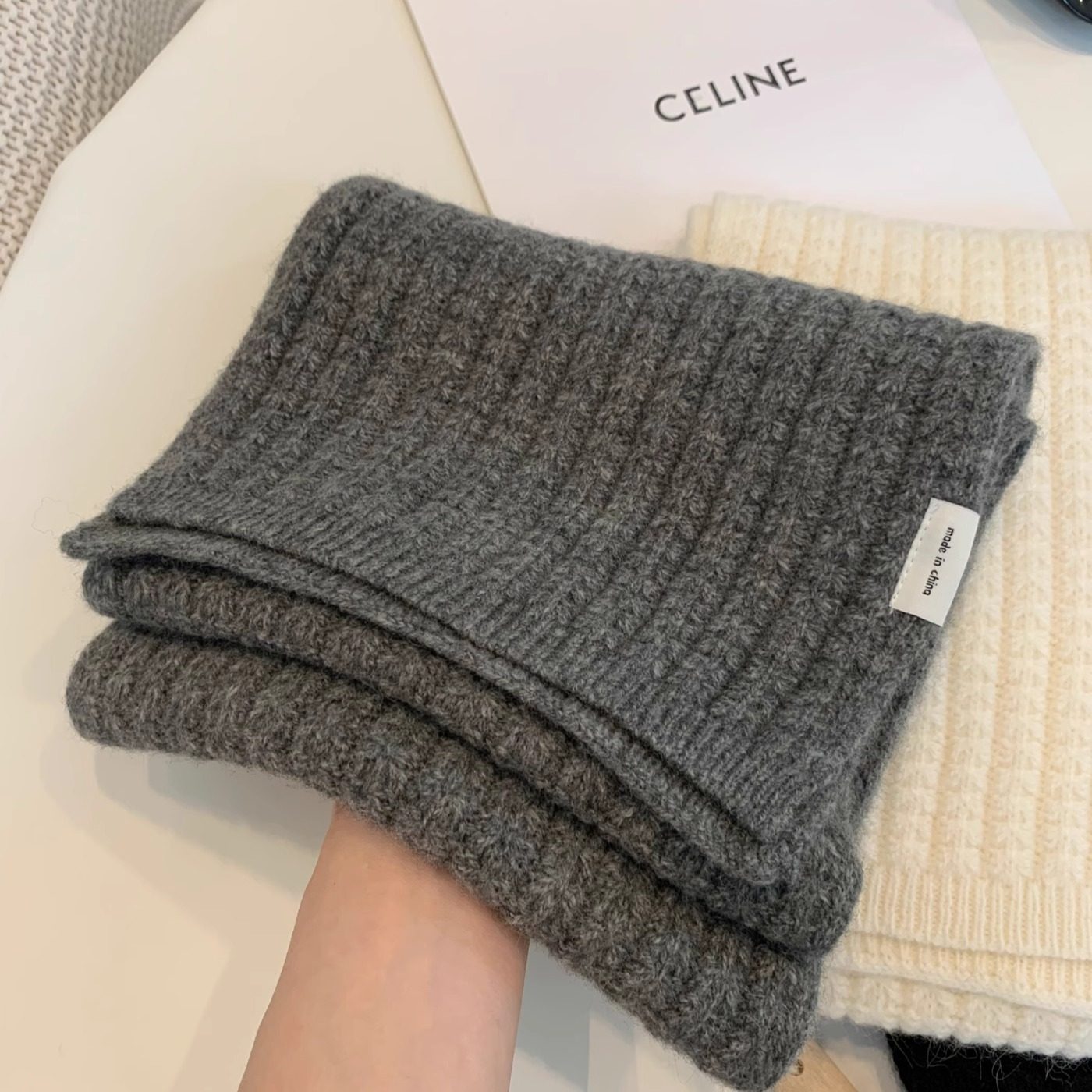 兔绒针织围巾女秋冬季2025新款韩版时尚麻花复古软糯羊毛情侣围脖