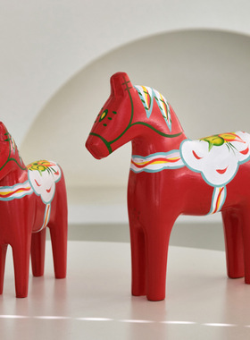 欧式轻奢红马摆件结婚礼物品北欧手绘达拉木马招财创意家居装饰品