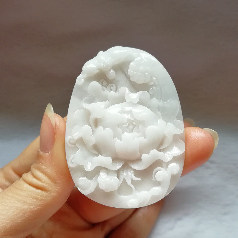 收藏天然白玉独山玉吊坠牡丹花挂件南阳玉独玉器蝙蝠项链挂饰直播