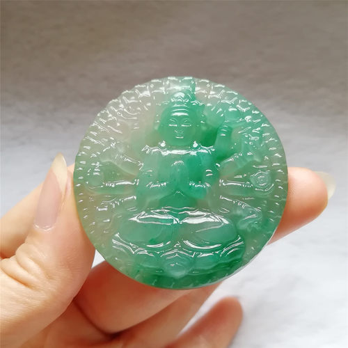 收藏天然独龙玉千手观音吊坠男款