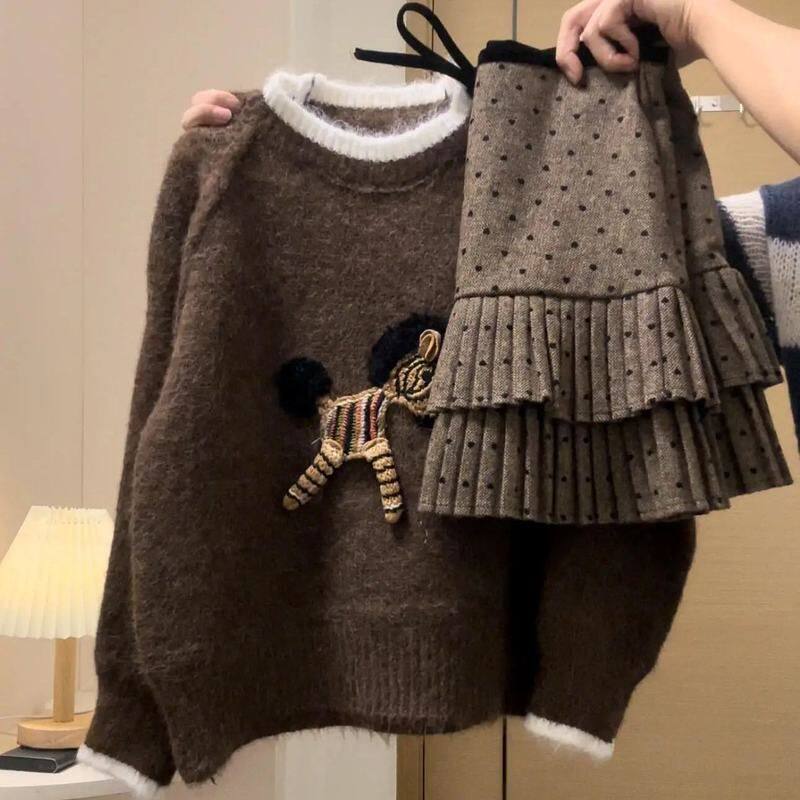 2025秋冬新款复古美拉德小马绣花套头毛衣波点褶皱短裙气质一整套