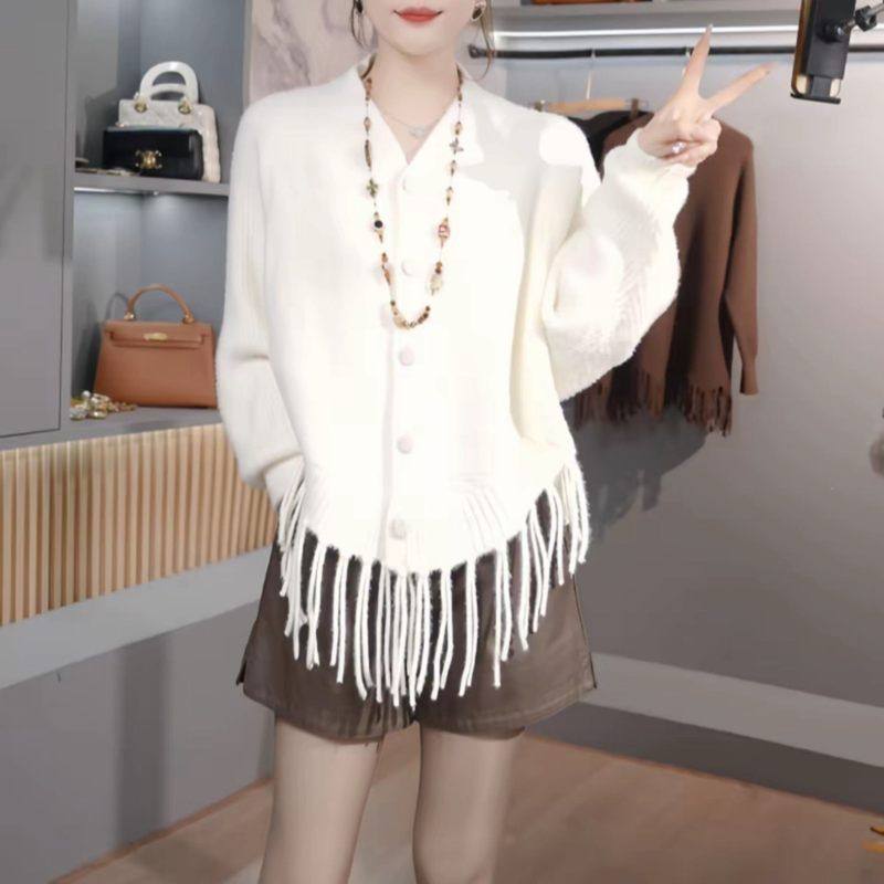 2025新款冬季时尚百搭宽松蝙蝠袖优雅下摆流苏针织开衫特好看毛衣,女装/女士精品,毛针织衫,淘宝优惠券,粉丝福利购,淘宝优惠卷