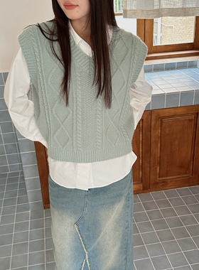 JillZoo自制早秋宽松显白薄荷绿套头菱格麻花马甲